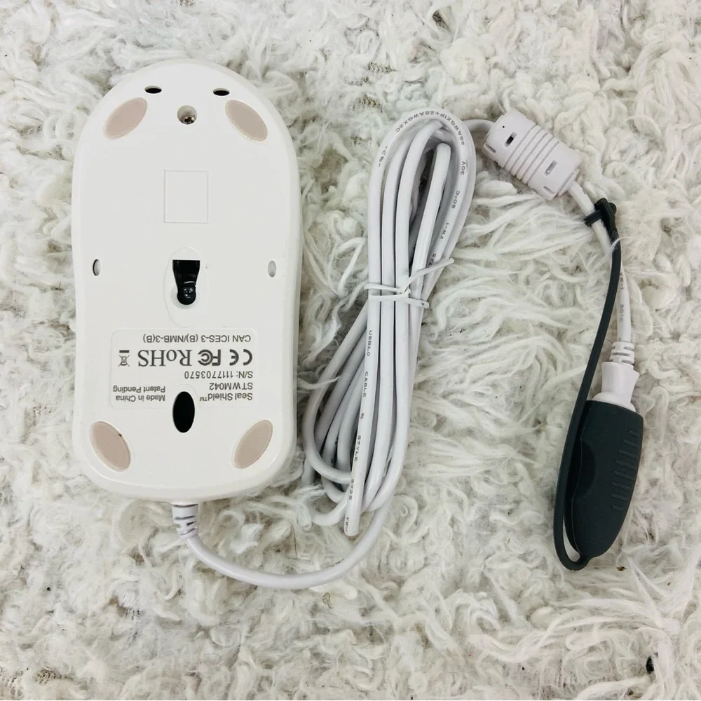 Seal Shield Silver Storm mouse sleek white